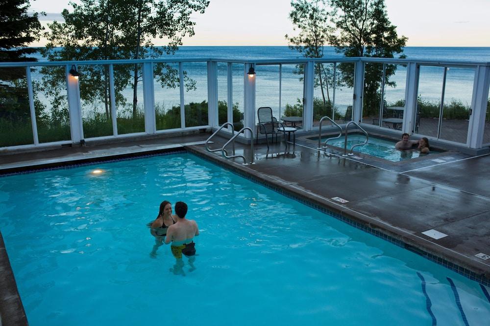 Bluefin Bay on Lake Superior photo 48