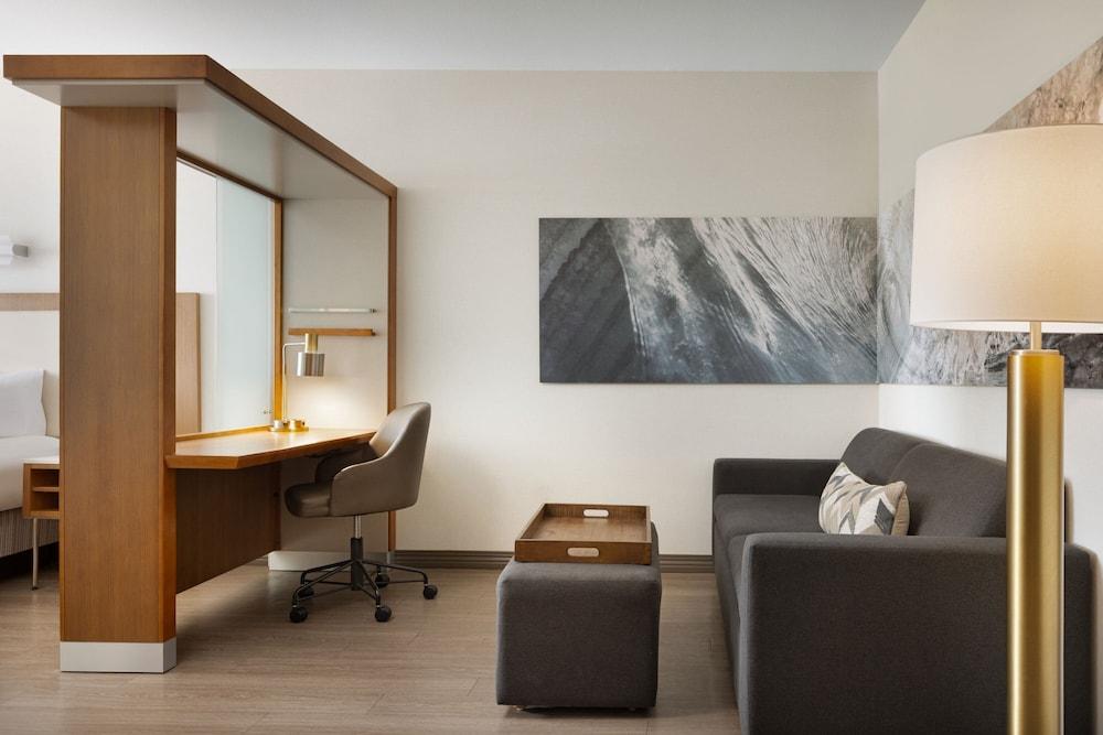 SpringHill Suites by Marriott Orange Beach photo 13