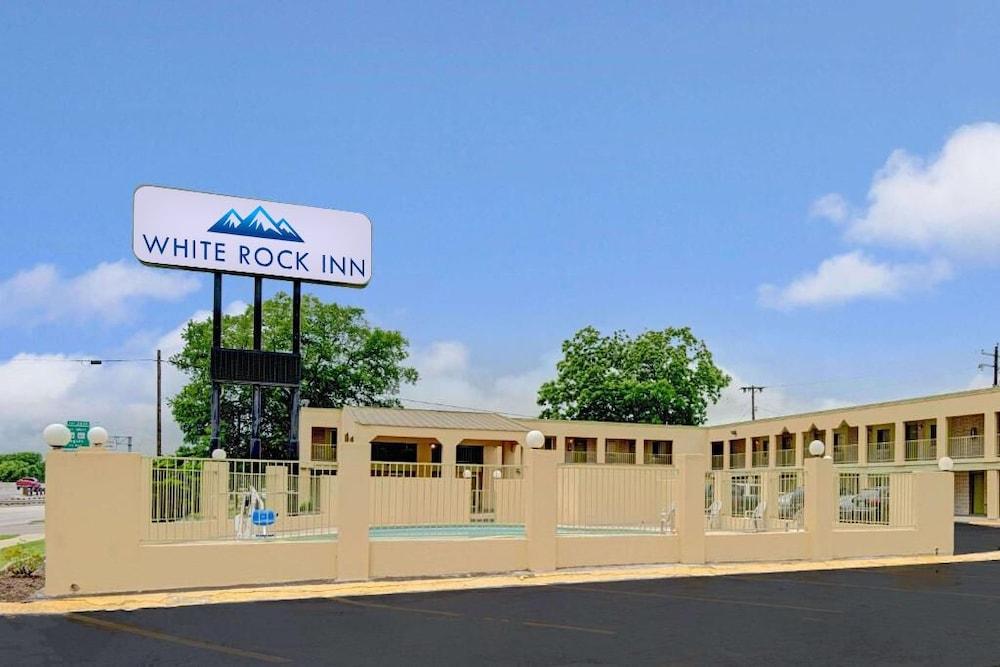 White Rock Inn photo 1