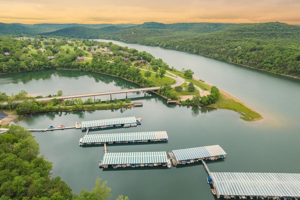 Table Rock Landing Resort photo 18