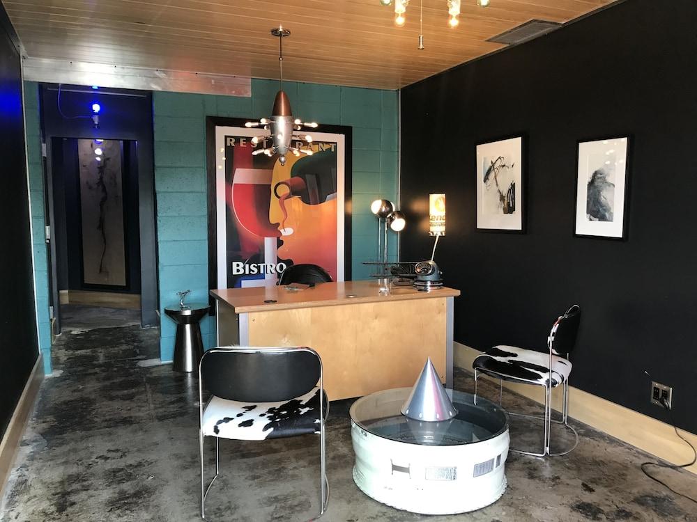 The Hangar Lofts Hotel photo 2