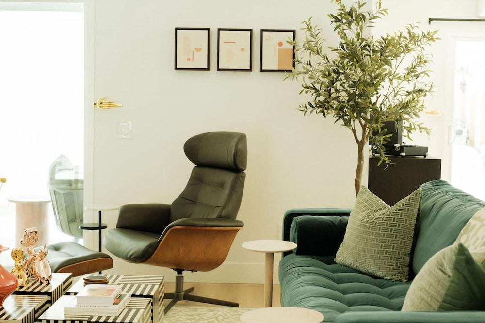 Mod Suite photo 12