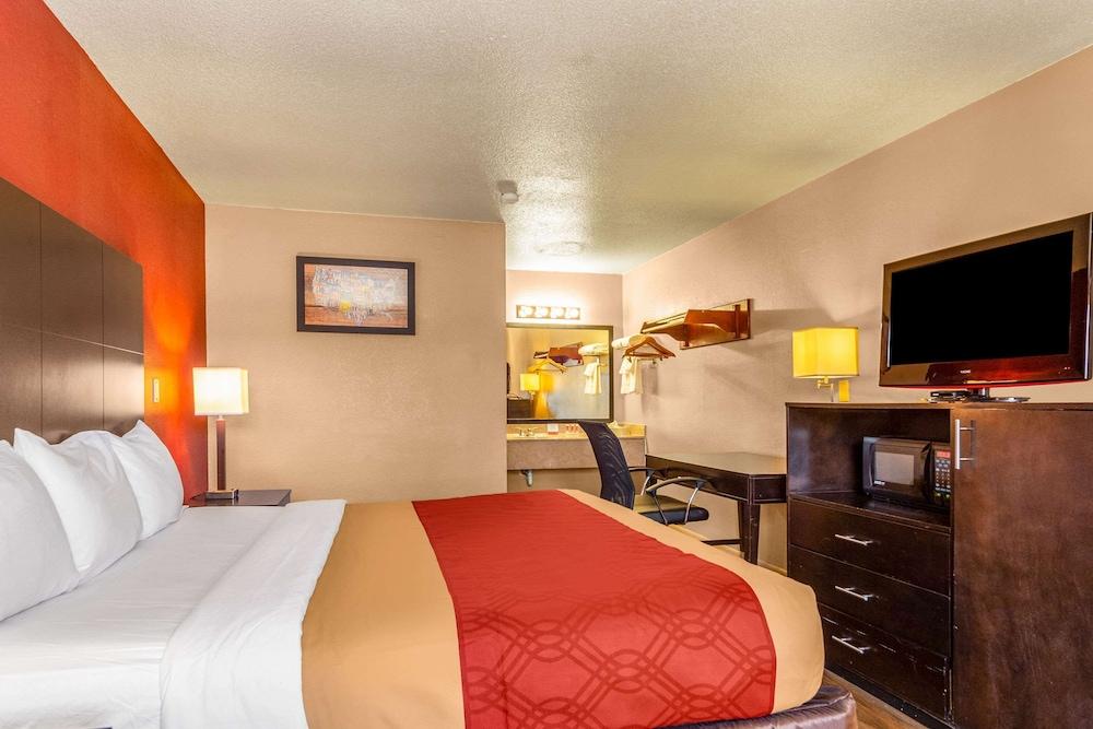 Econo Lodge Meridian South photo 20