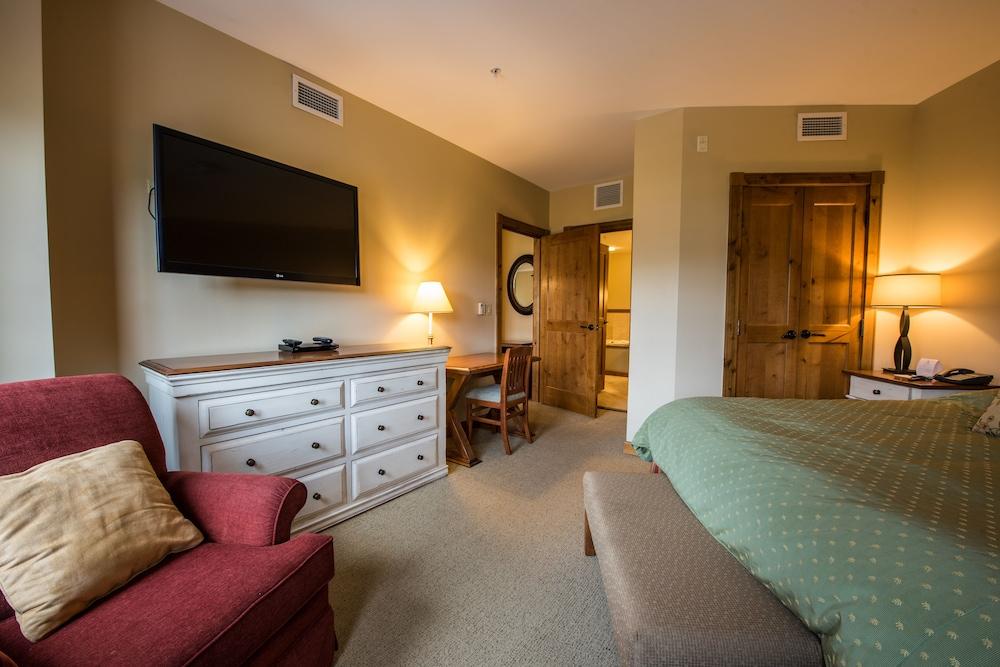 The Lodge at Mountaineer Square, A Vail Resorts Property photo 31