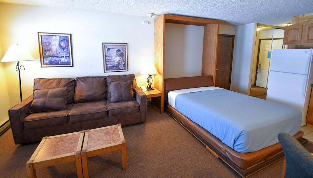 Inn at SilverCreek photo 43