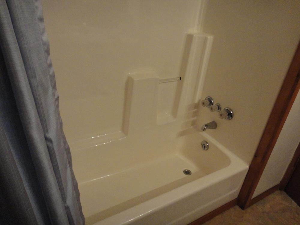 Brackenridge Lodge photo 6
