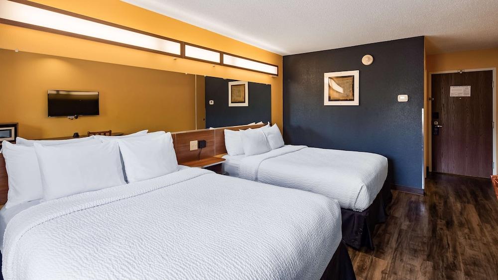 SureStay Plus Hotel by Best Western Keyser photo 6