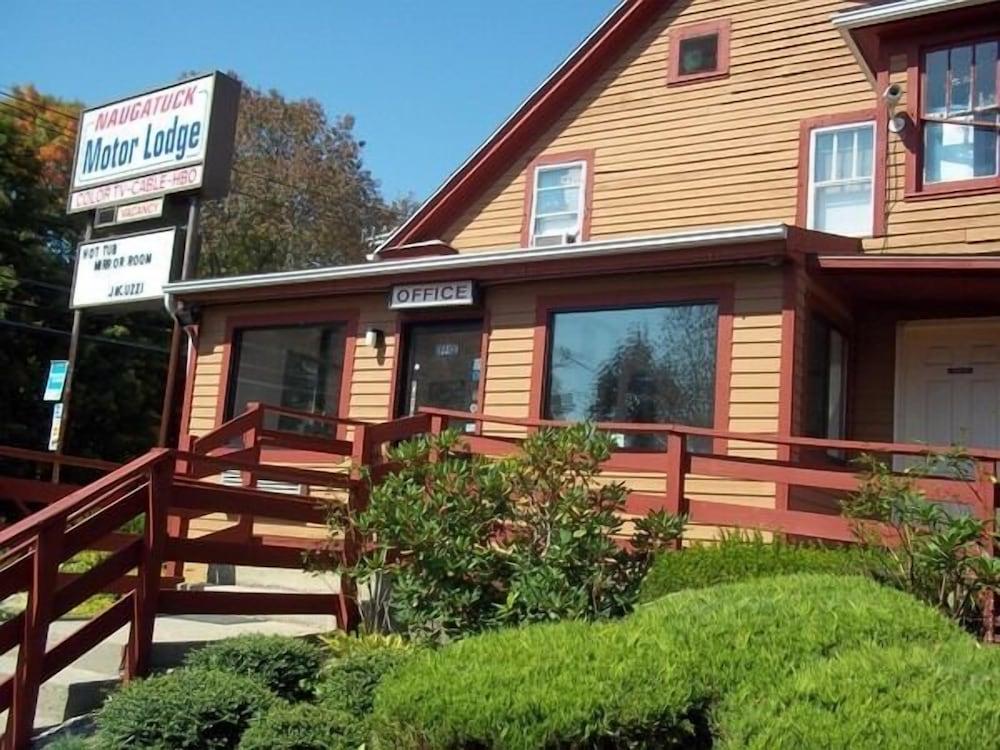 Naugatuck Motor Lodge photo 1