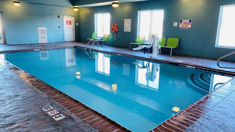 Holiday Inn Express Hotel & Suites Hillview by IHG photo 24