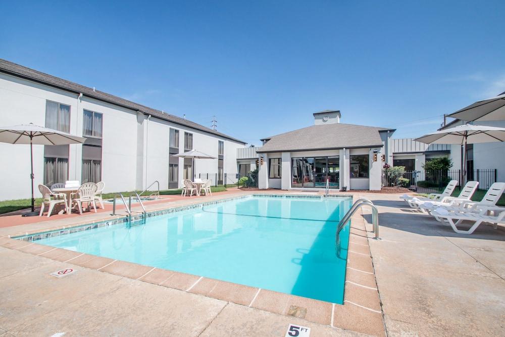 Best Western Courtview Hotel photo 34