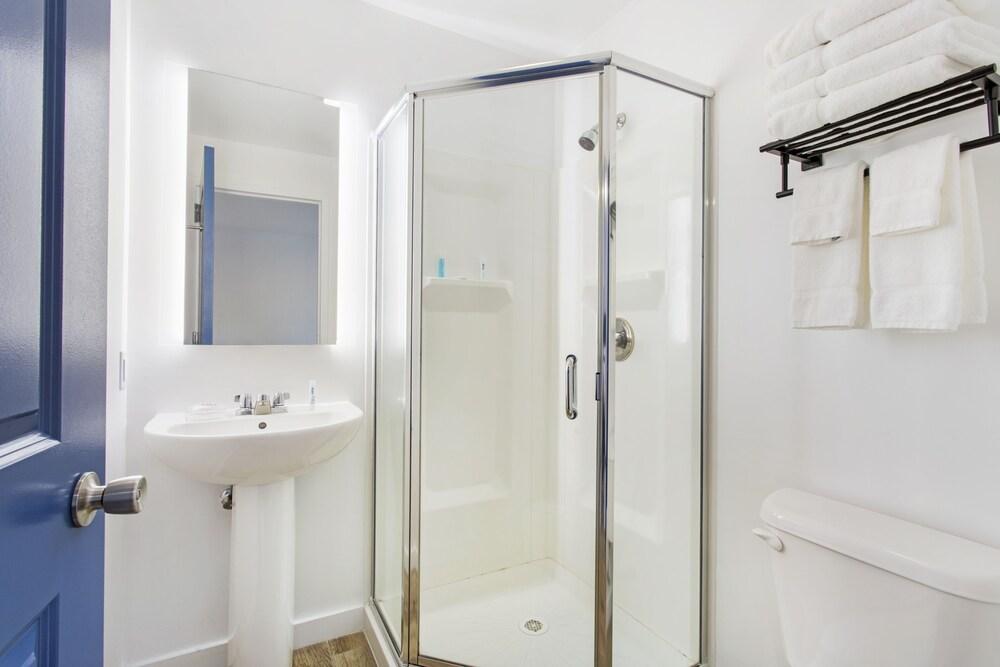 Grove Hotel photo 11