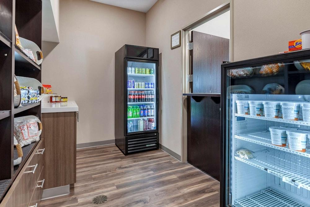 Sleep Inn & Suites Lancaster-Platteville photo 35