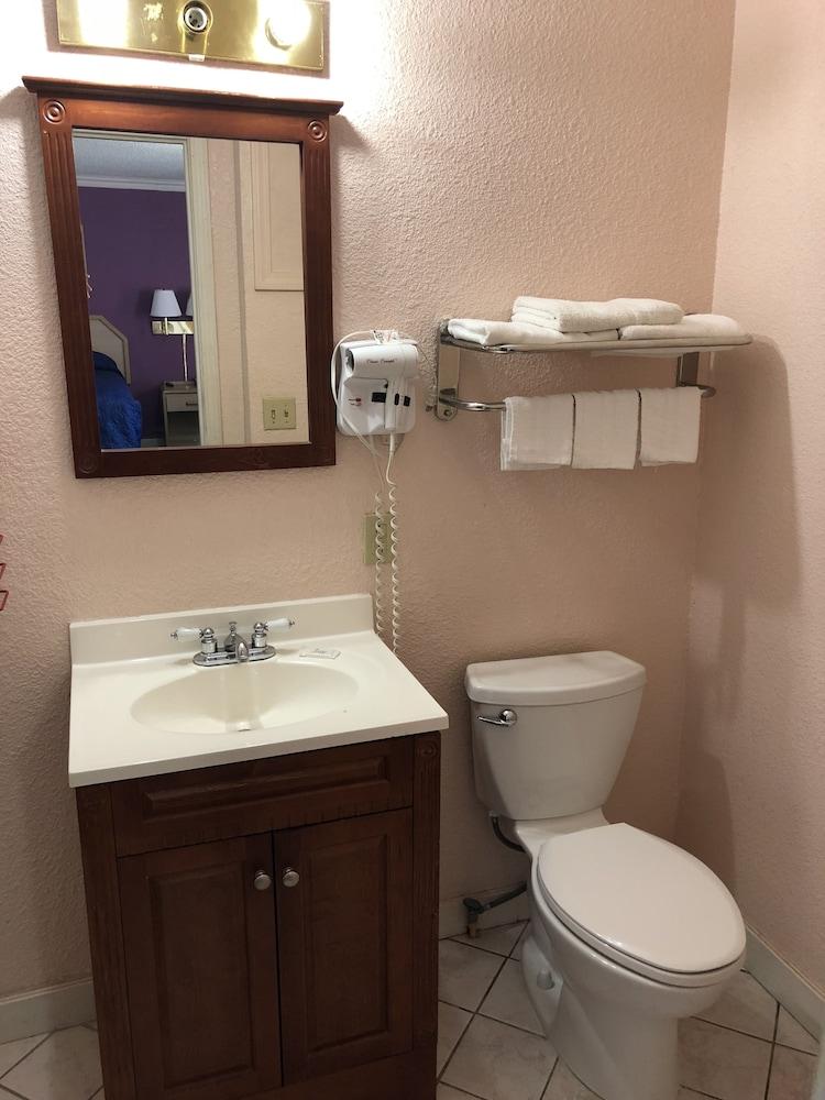 Budget Inn photo 2
