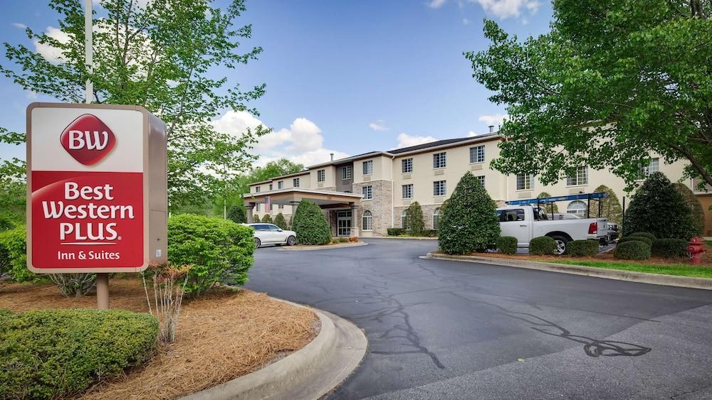 Best Western Plus River Escape Inn & Suites photo 47
