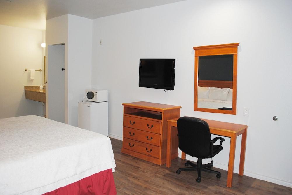 Bestway Inn photo 10