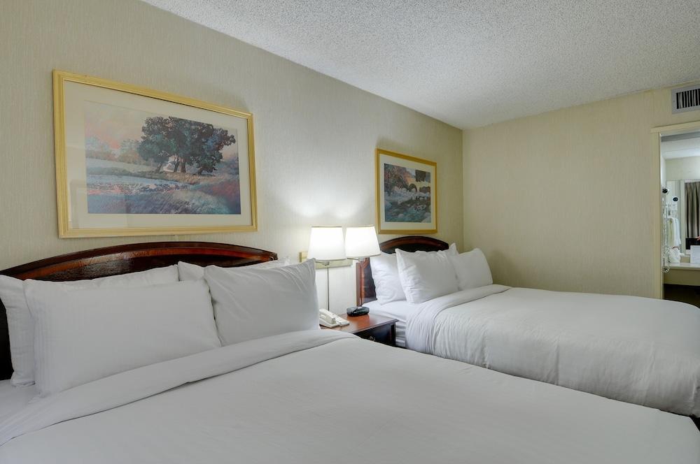 Vagabond Inn Executive San Francisco Airport photo 6