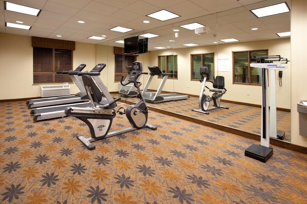 Holiday Inn Express Hotel & Suites LAMAR by IHG photo 17
