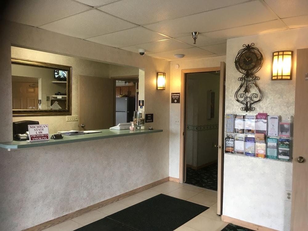 Value Host Motor Inn photo 26