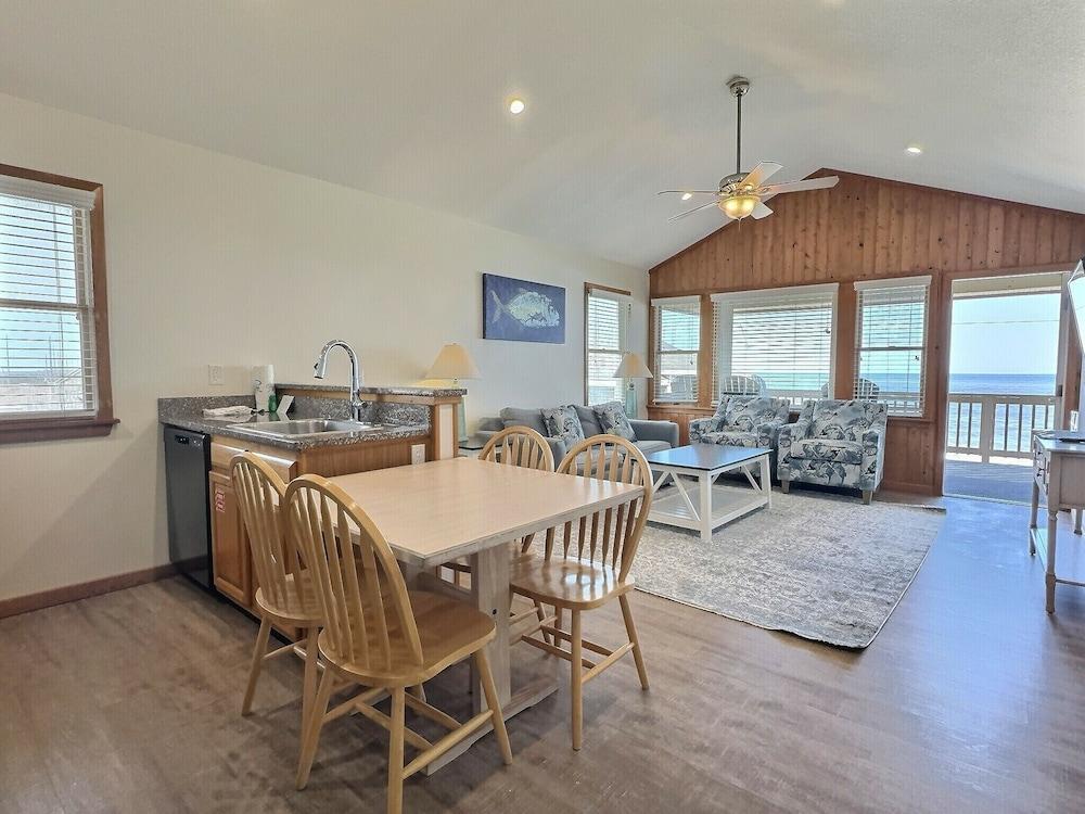 Lighthouse View Oceanfront Lodging photo 24