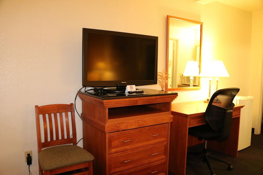 Travelodge by Wyndham Pendleton OR photo 23