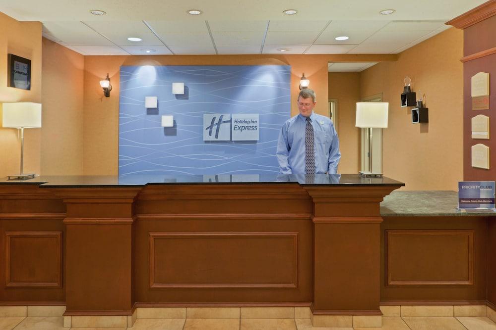 Holiday Inn Express & Suites Kent - University Area by IHG photo 53