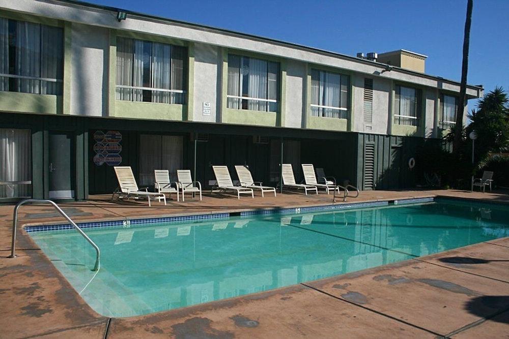 Vagabond Inn Los Angeles at USC photo 4