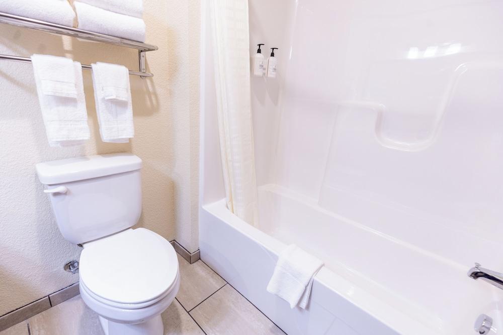 Cobblestone Hotel & Suites - Ephraim photo 8