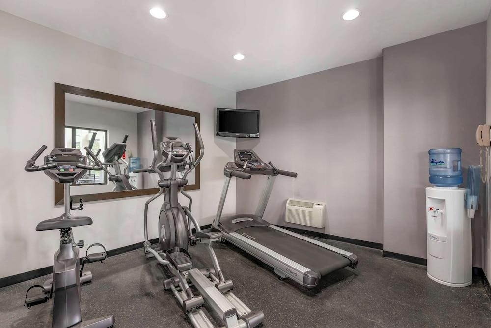 Best Western Suites photo 28