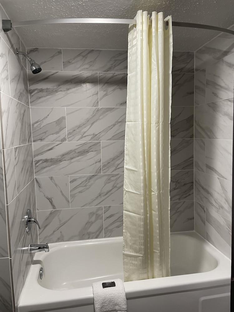Executive Inn photo 6