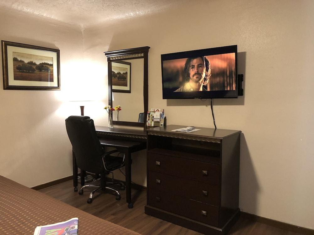 Valueinn Motel photo 31