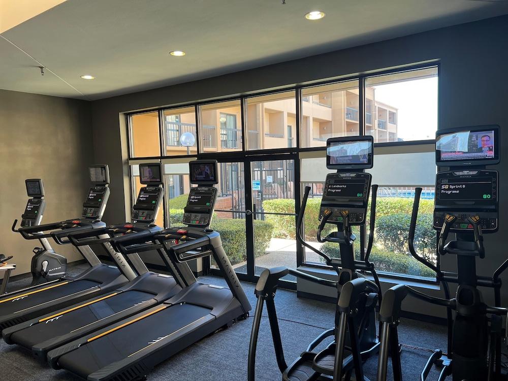 Courtyard by Marriott Dallas Northwest photo 35