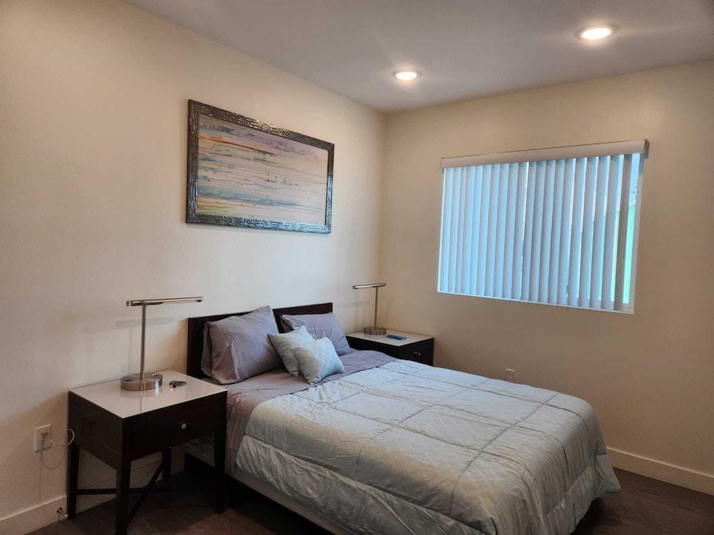 Urban Chic Apart-Hotels in Central LA photo 36