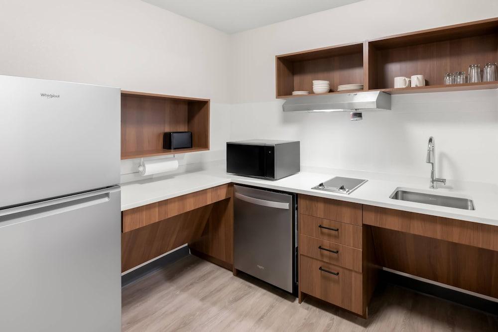 Everhome Suites Portsmouth - Newington photo 43