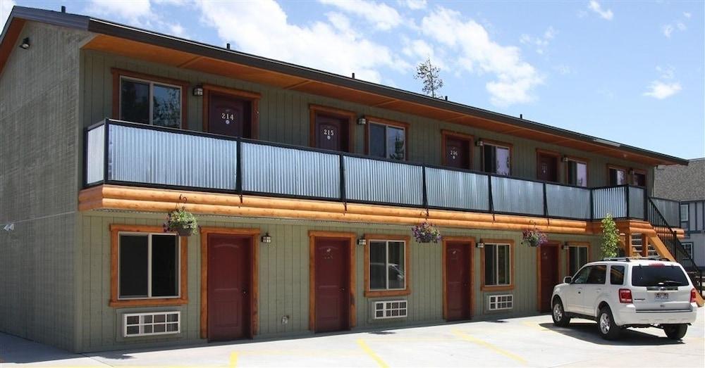 Moose Creek Inn photo 10