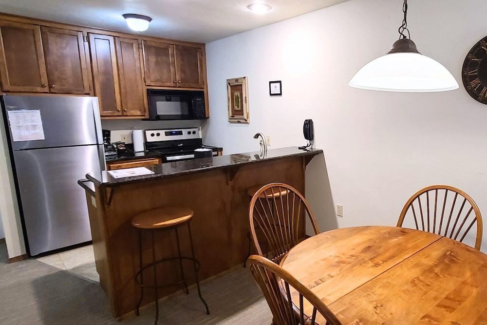 Bridgeport Waterfront Resort photo 44