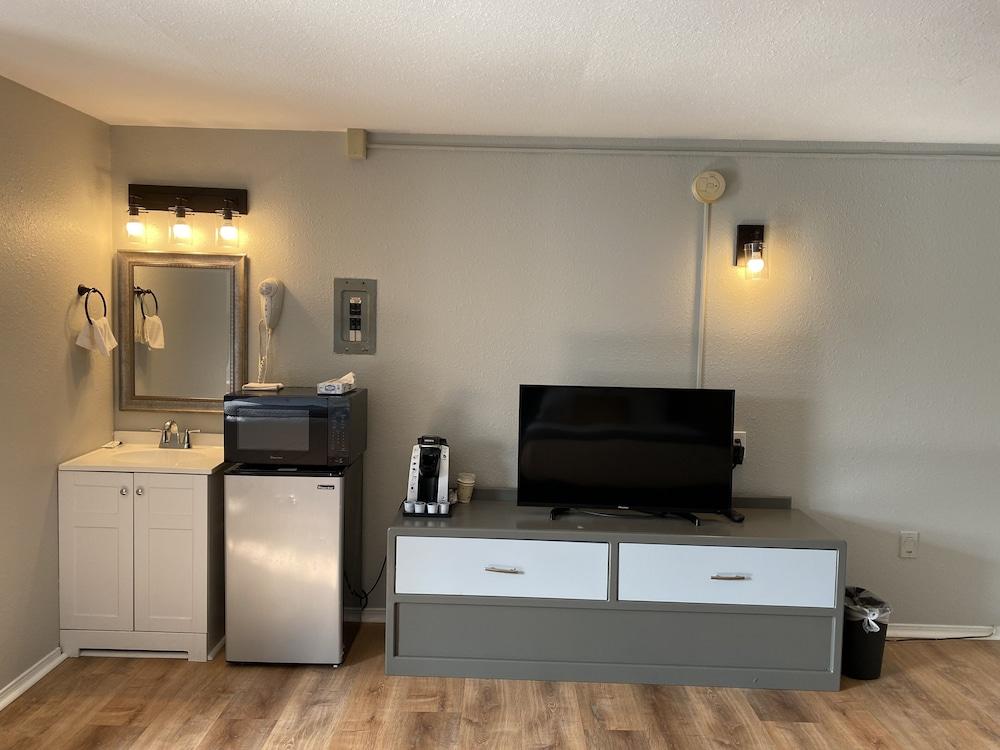 Ways Motel photo 3