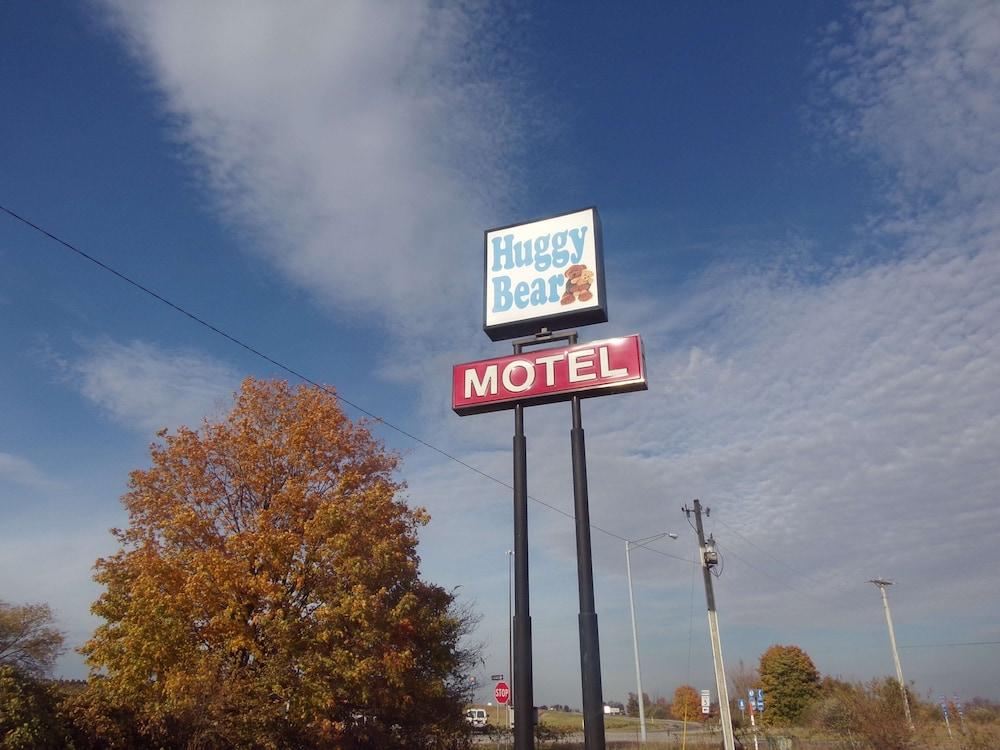 Huggy Bear Motel photo 3