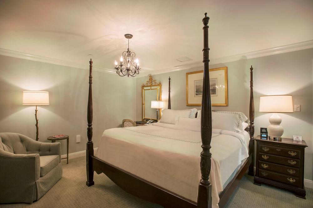 Bienville House photo 9