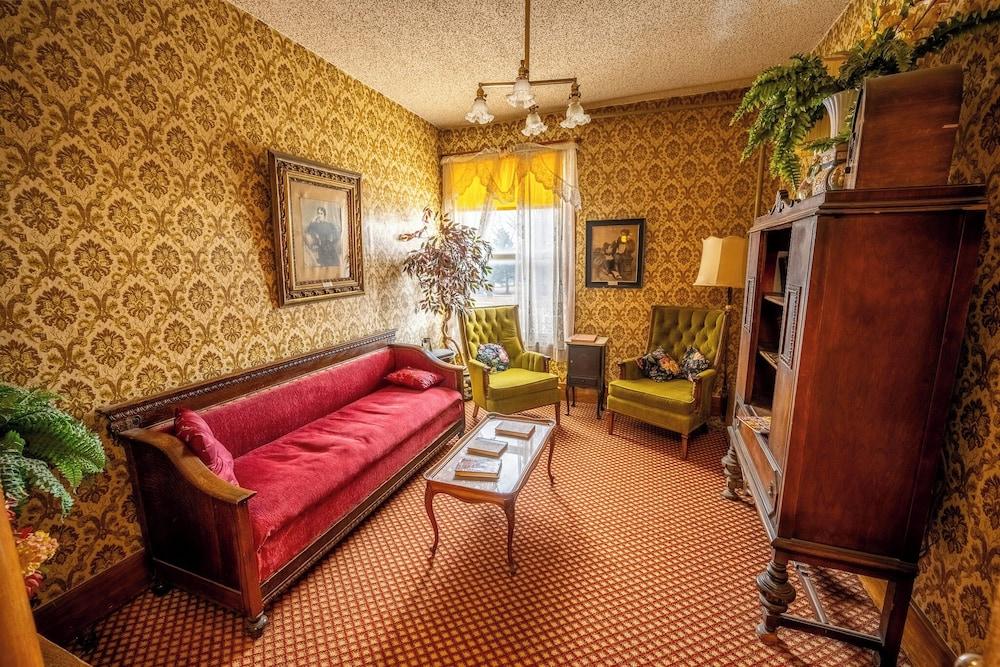Virginian Hotel photo 18