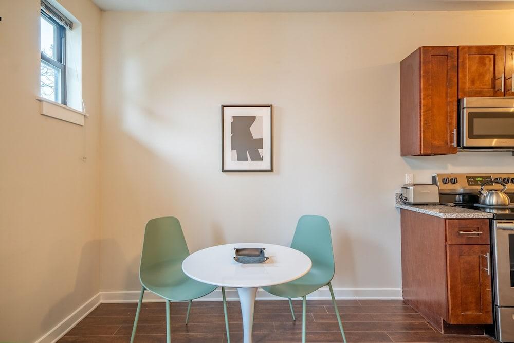 CozySuites Music Row photo 88