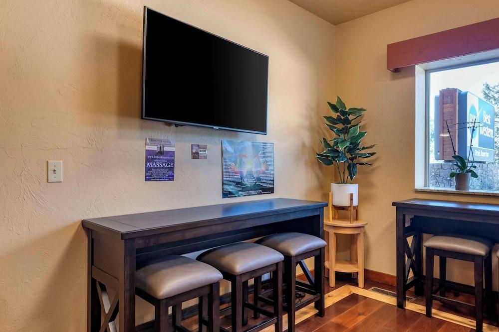 Best Western Devils Tower Inn photo 2