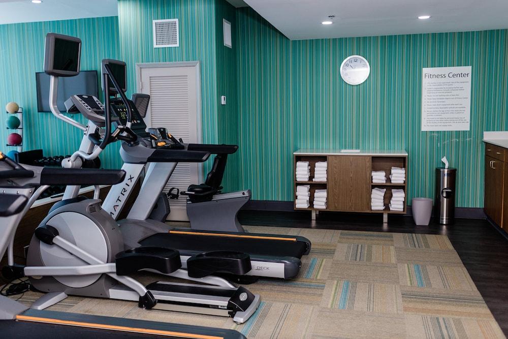 Holiday Inn Express Columbia NE - Fort Jackson by IHG photo 19