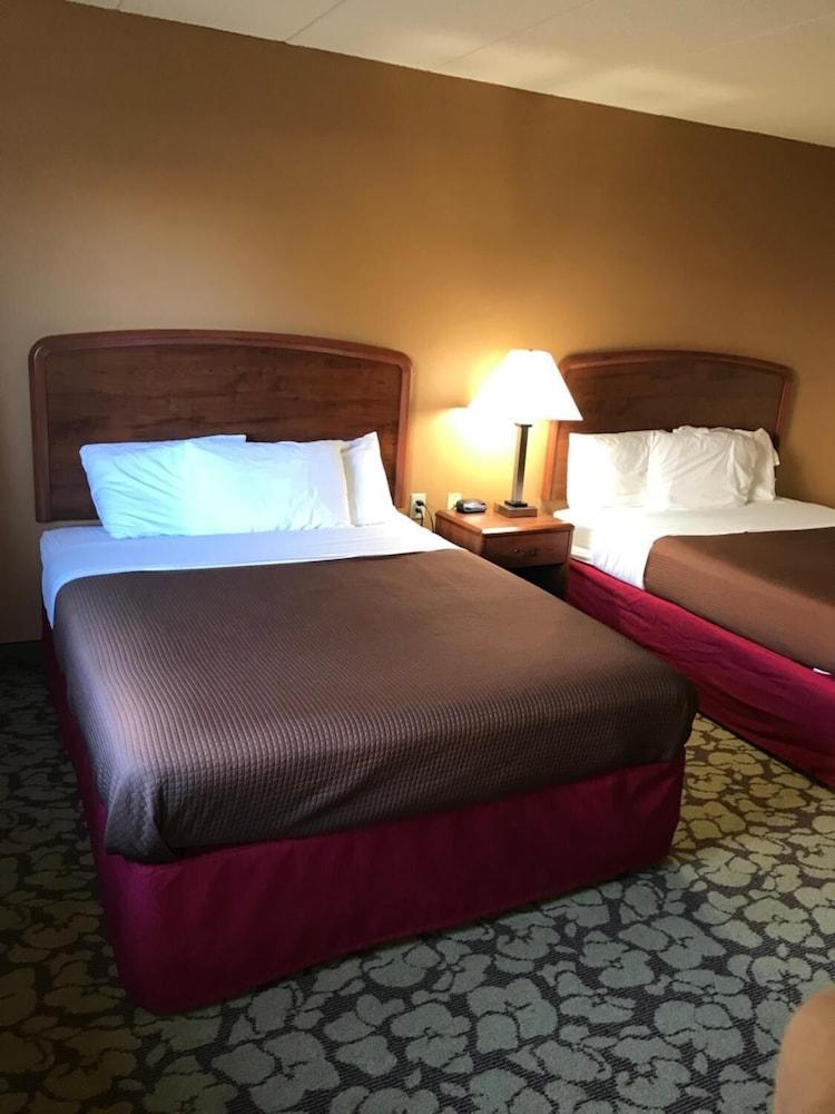 AmericInn by Wyndham Appleton North/Little Chute photo 43