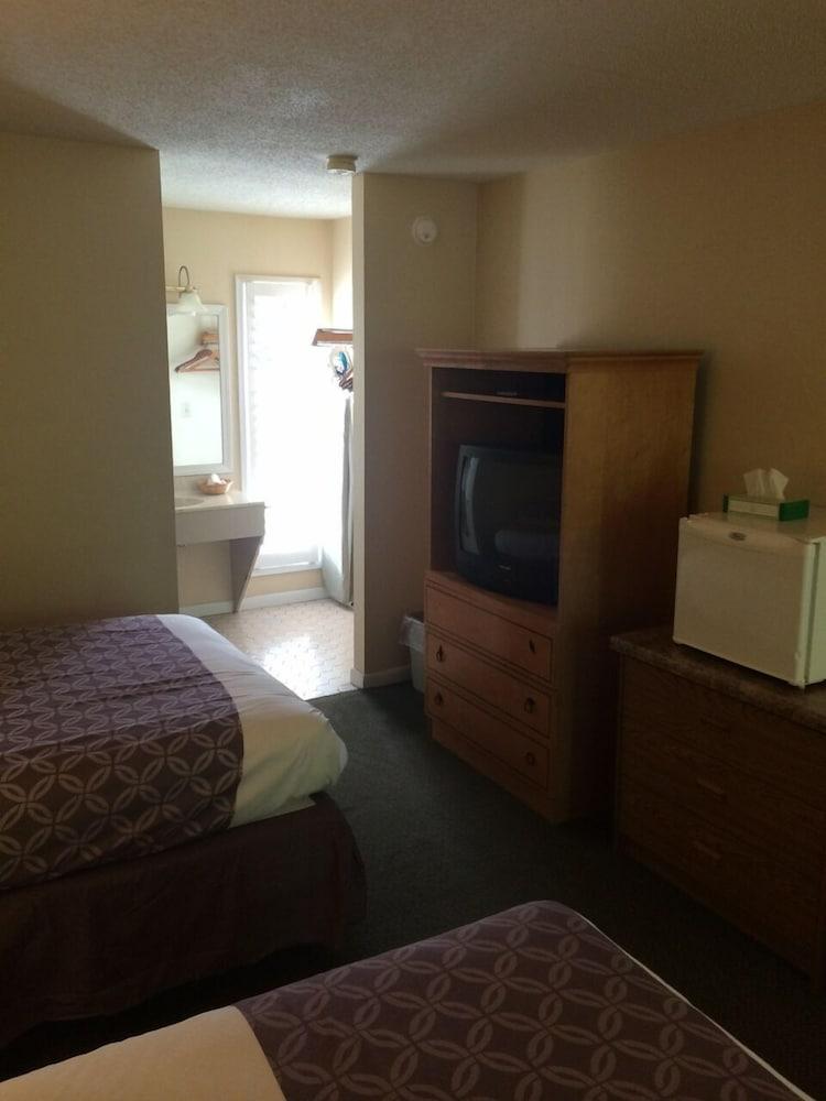 Drama Inn photo 13