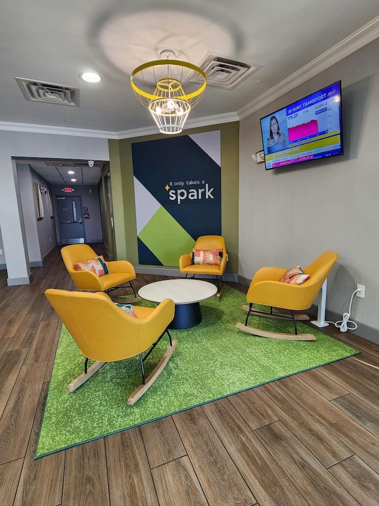 Spark by Hilton Rahway photo 3