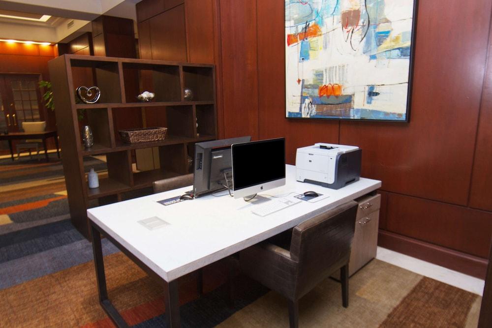 Hilton Harrisburg photo 44