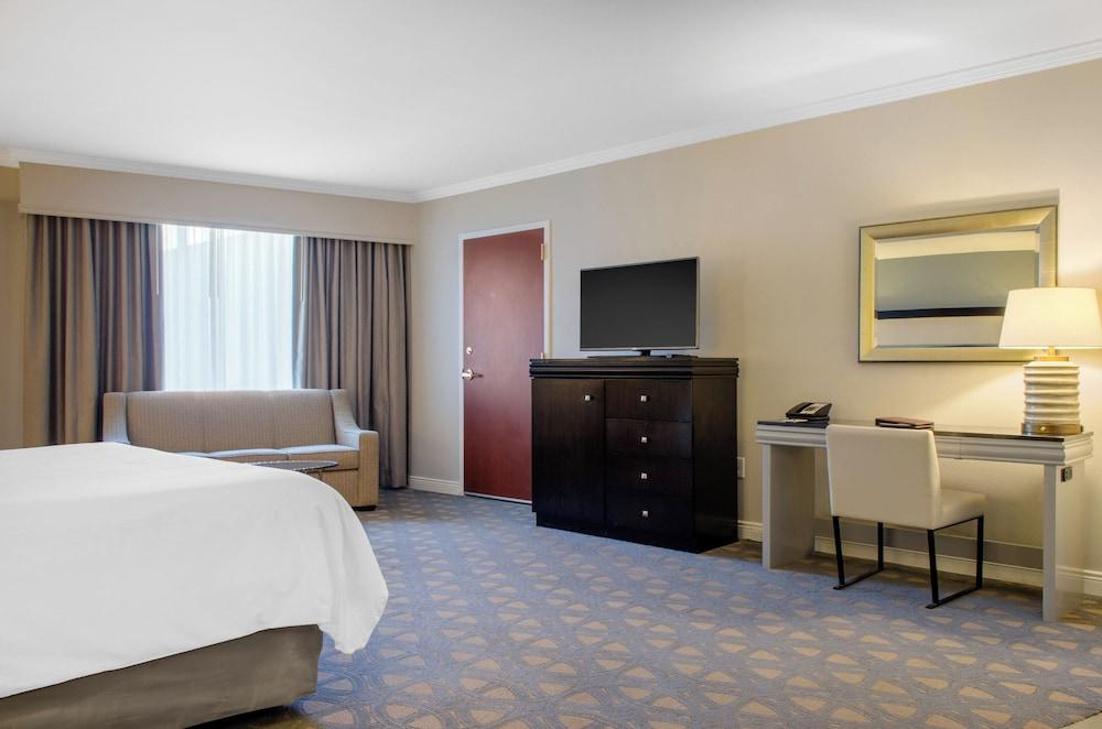 The Riverfront Hotel New Orleans photo 39