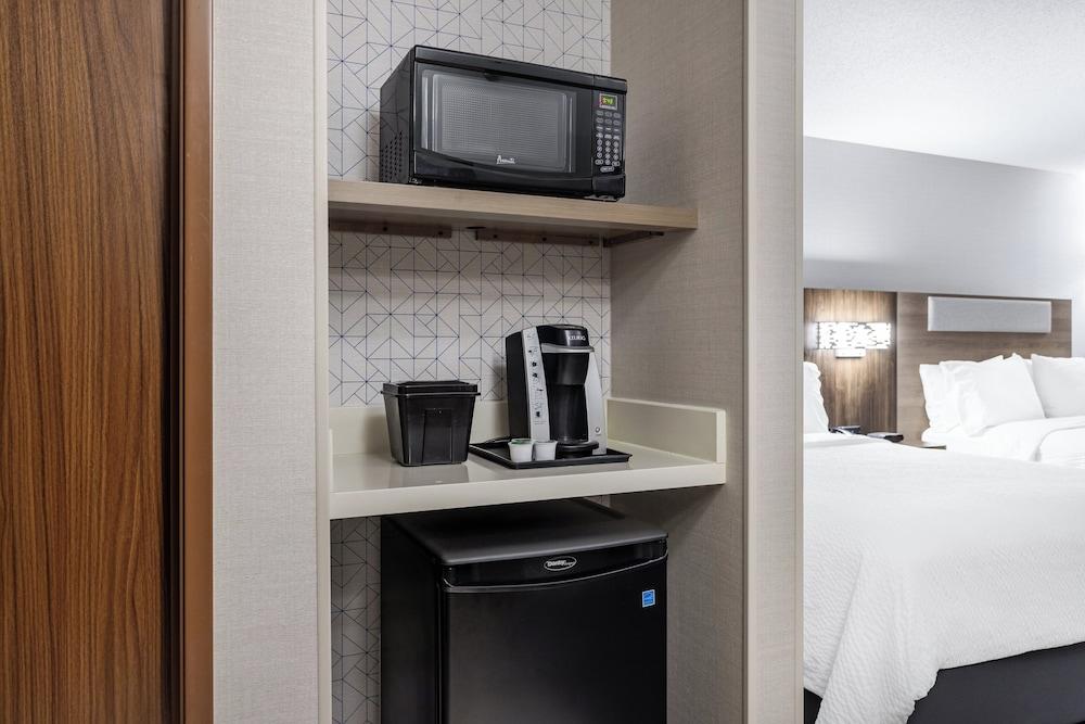 Holiday Inn Express & Suites Vadnais Heights by IHG photo 38