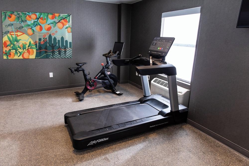 voco The Darwin Atlanta Midtown by IHG photo 45