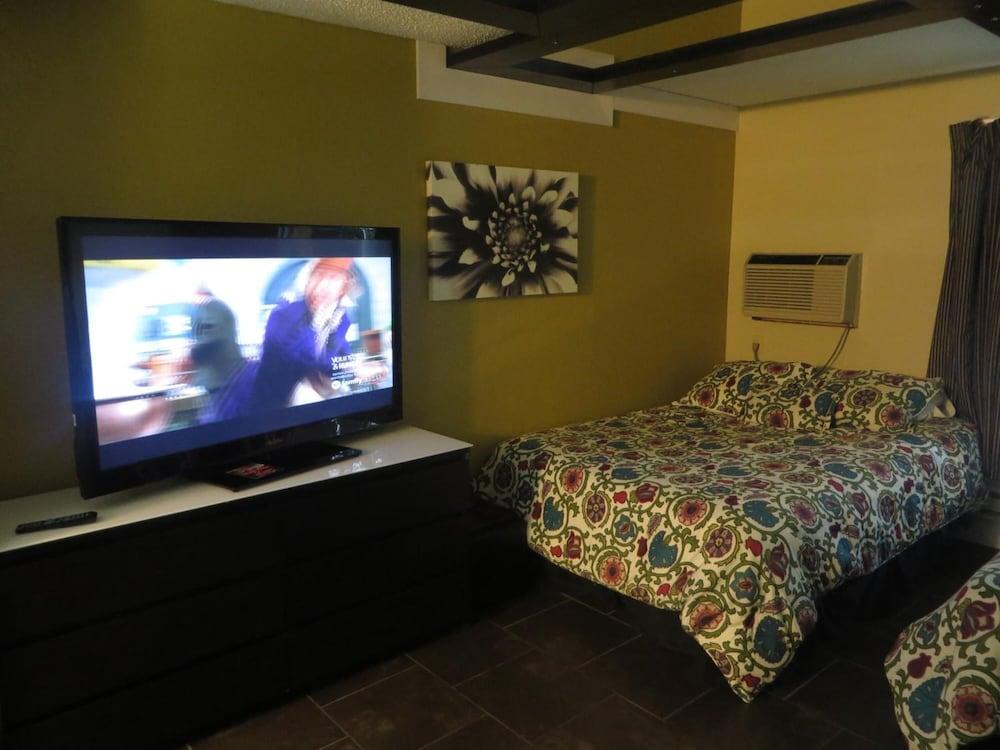 Riverside Suites photo 29